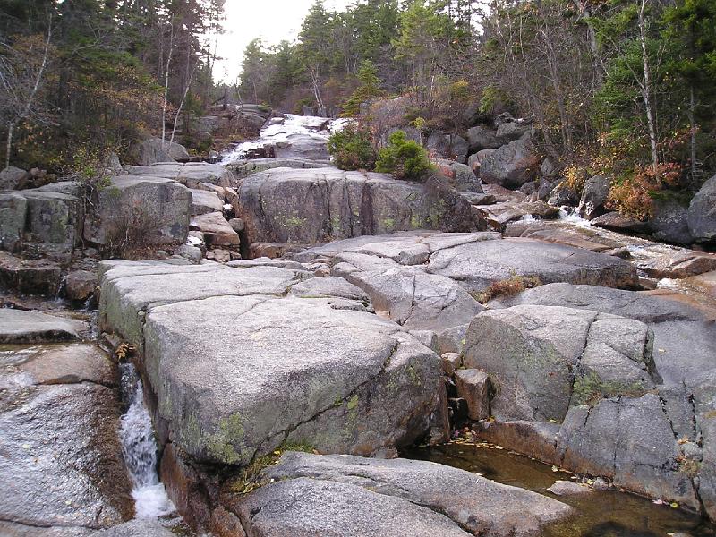 Zeacliff (53).JPG - Back at the hut we spent some time at the falls waiting for Anthony to return.